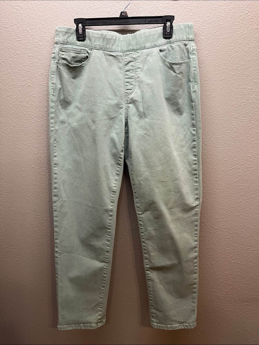 Soft surroundings ultimate denim pull on jeans size L
